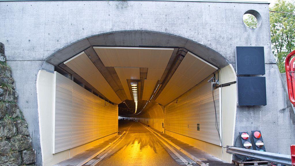 Feinschliff an der Baustelle im Lieferinger Tunnel