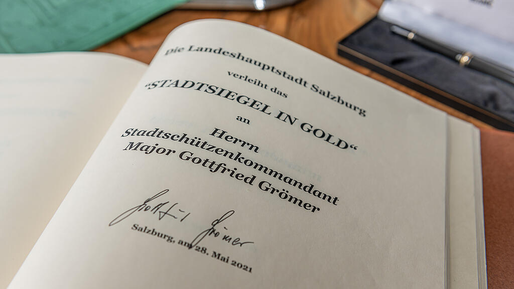 Stadtsiegel in Gold für Gottfried Grömer