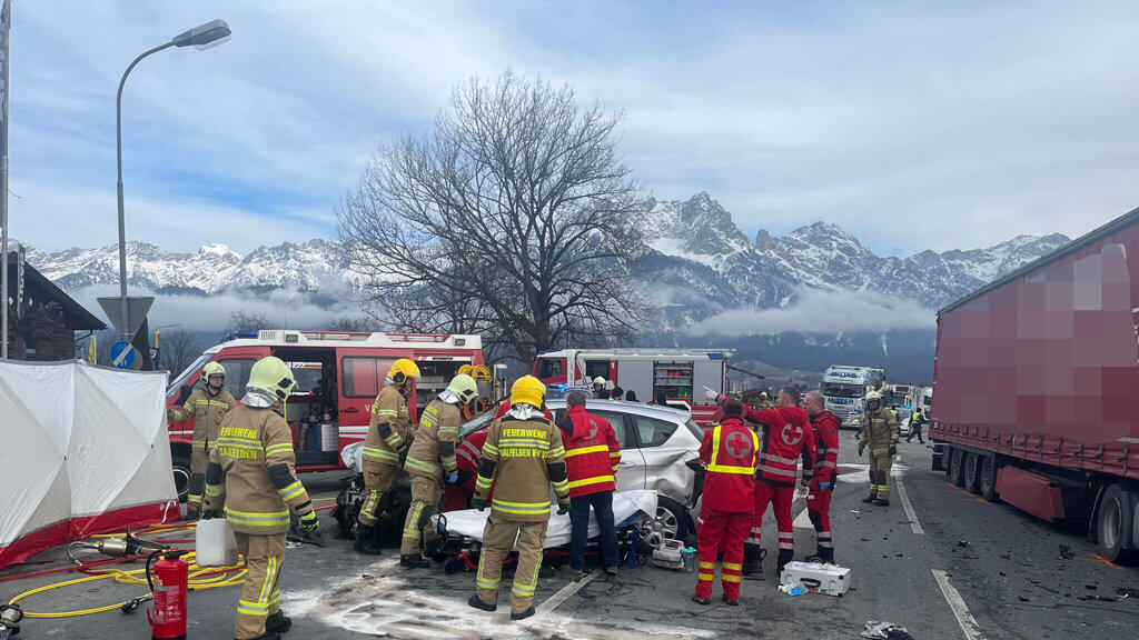 Schwerer VU B311 in Saalfelden
