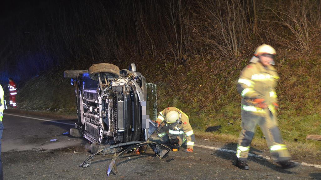 St. Veit: Unfall auf B311 fordert Verletzten