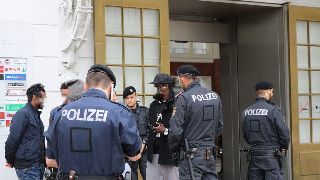 Präsenz der Polizei am Salzburger Hauptbahnhof seit August erneut erhöht