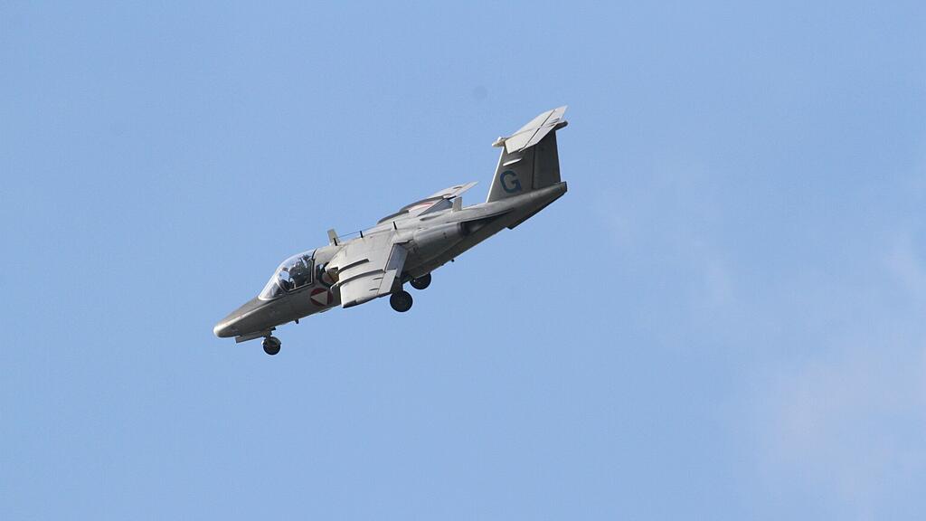 Die gute, alte Saab 105 fliegt sein fast 50 Jahren.