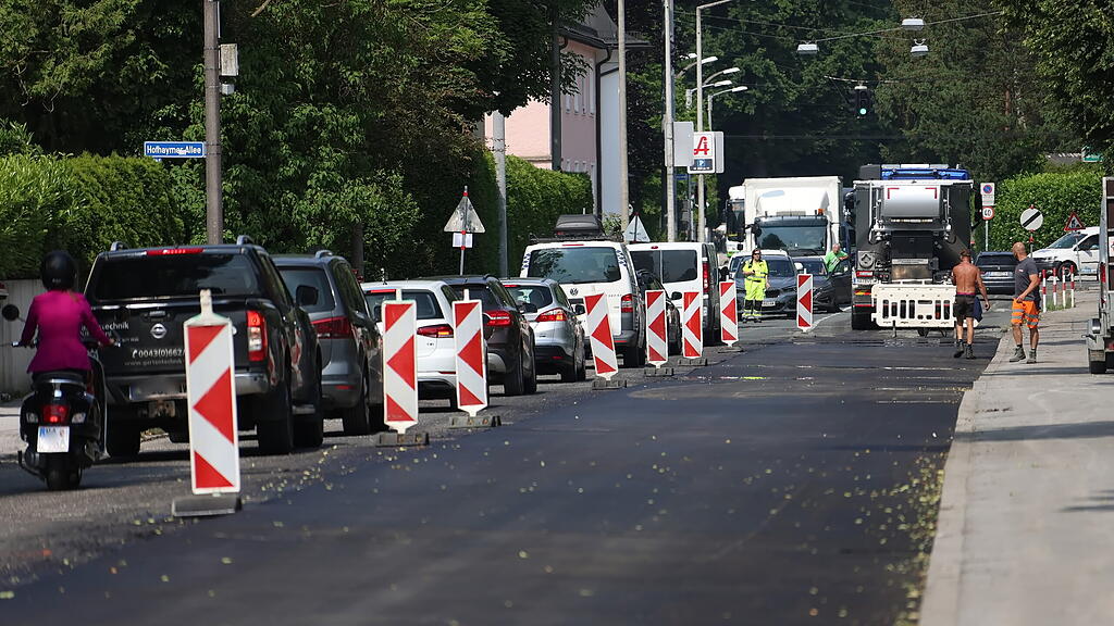 Asphaltierungsarbeiten Hofhaymer Allee und Nonntaler Hauptstraße