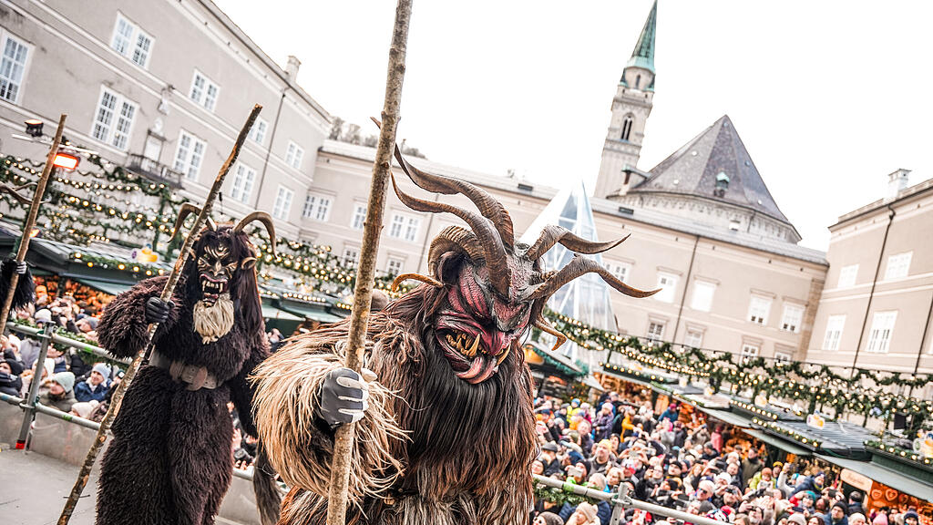 Krampuslauf am Christkindlmarkt Salzburg