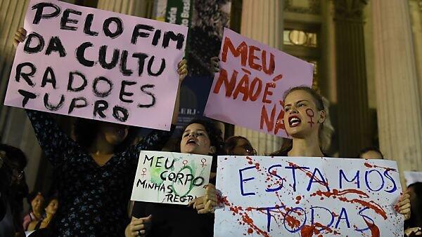 Proteste in Rio nach der Schandtat
