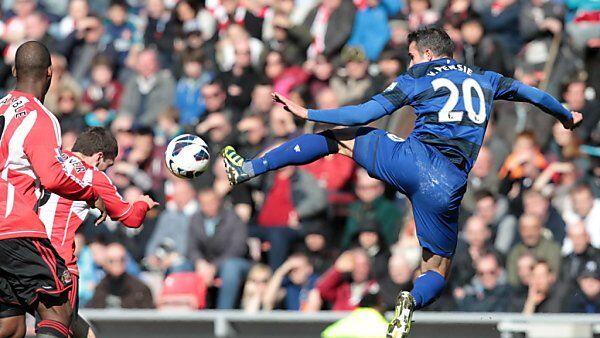 Robin van Persie legte das Eigentor auf