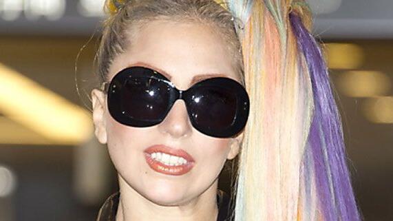 Lady Gaga im Liebsglück mit Taylor Kinney.