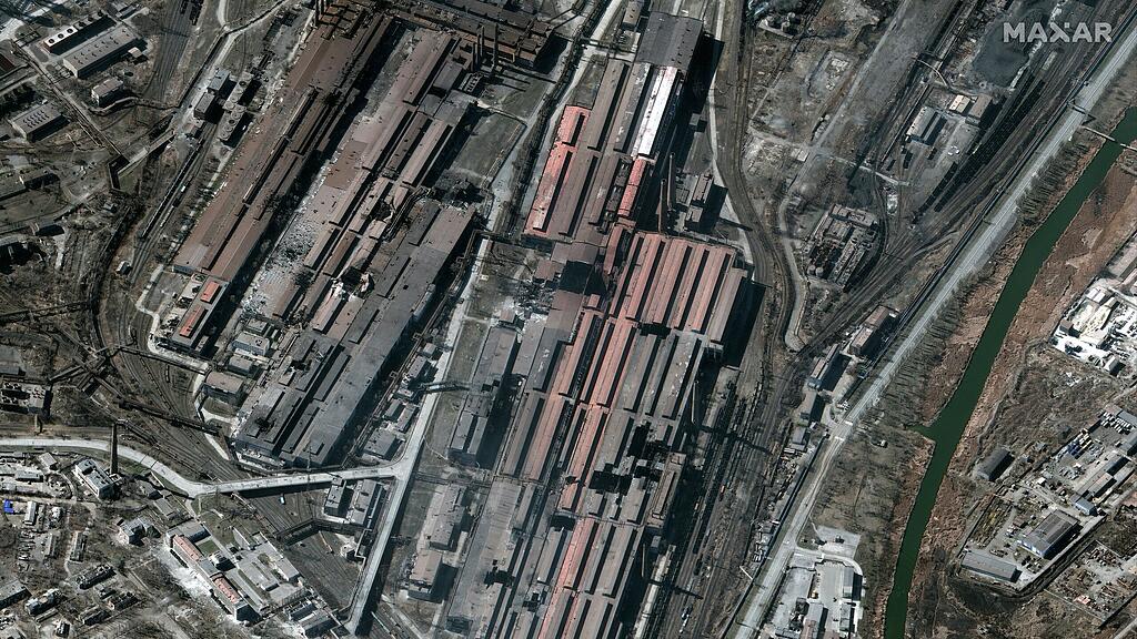 Ukraine-Krieg, Tag 28: Satelliten-Bilder von Mariupol
