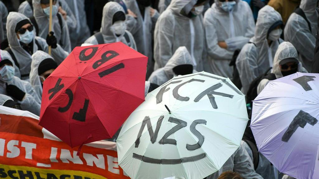 "Verteidiger Europas": Gegendemo