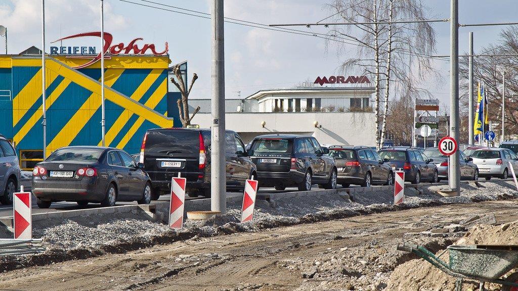 Baustelle auf Münchner Bundesstraße sorgt für Stau