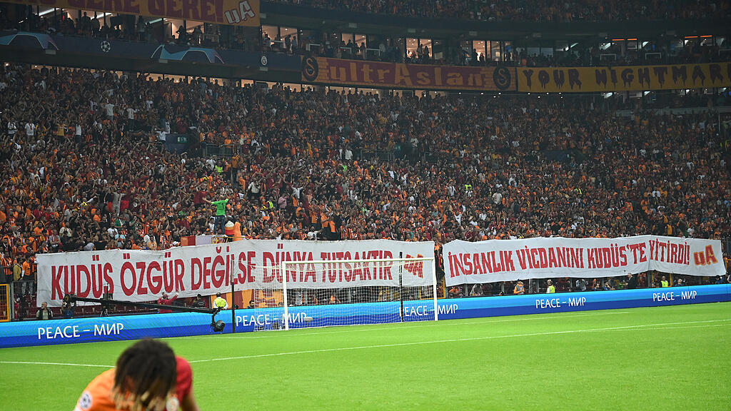 Galatasaray Istanbul - FC Bayern München