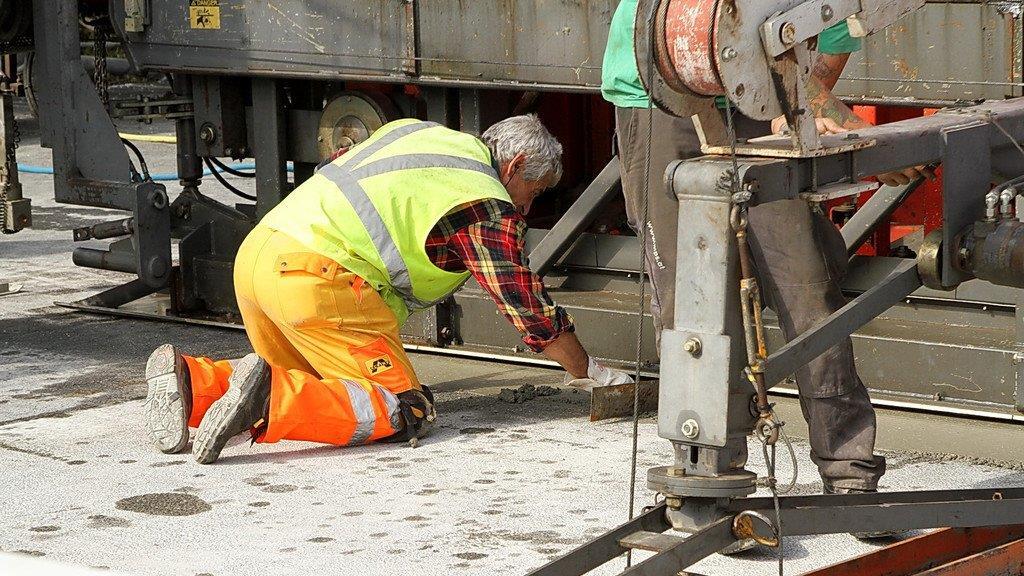 A1: Asphaltierungsarbeiten gestartet