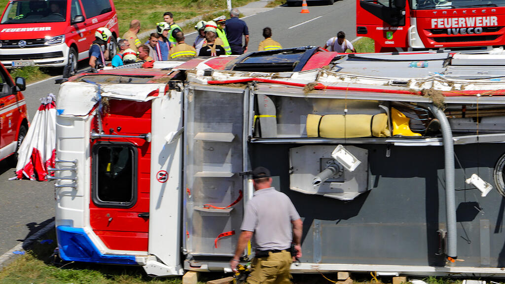 VU Feuerwehrauto Göming