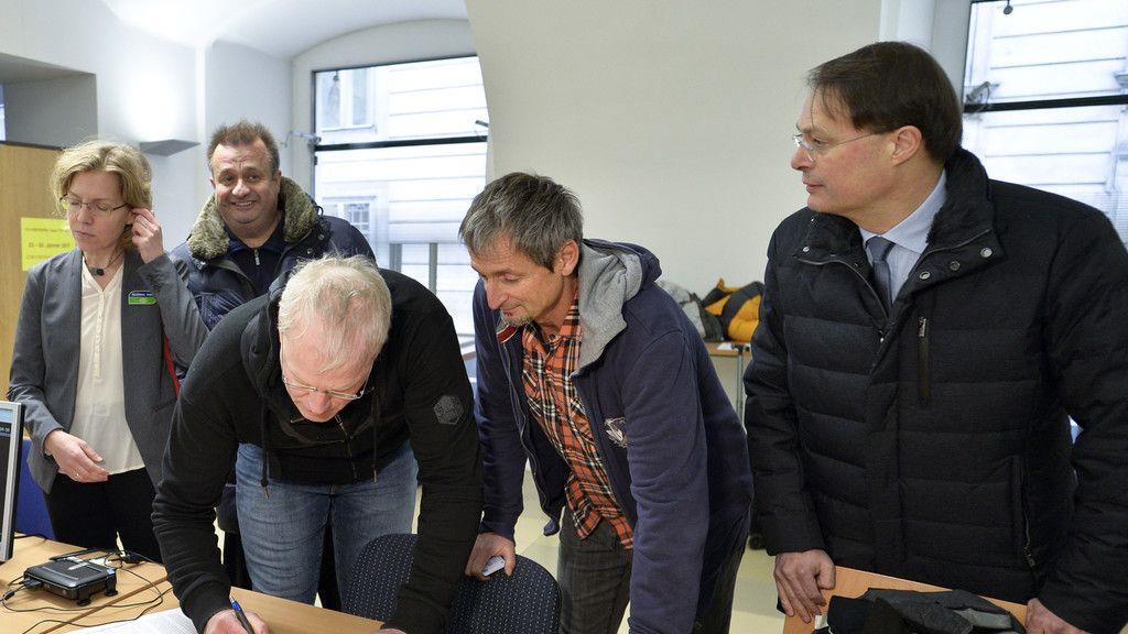 Unterschrift für Volksbegehren