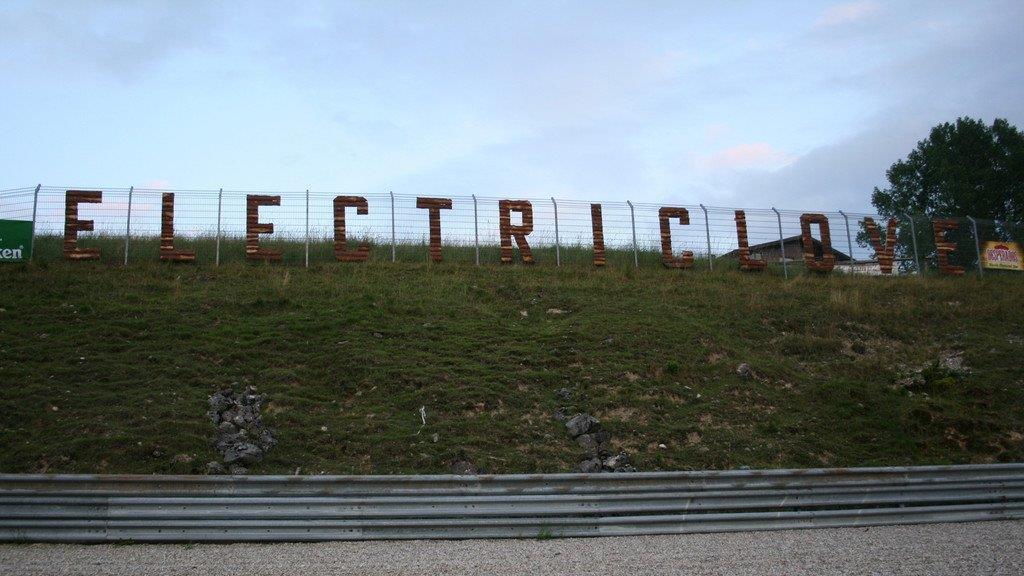 Electric Love Festival: Letzte Aufbauarbeiten