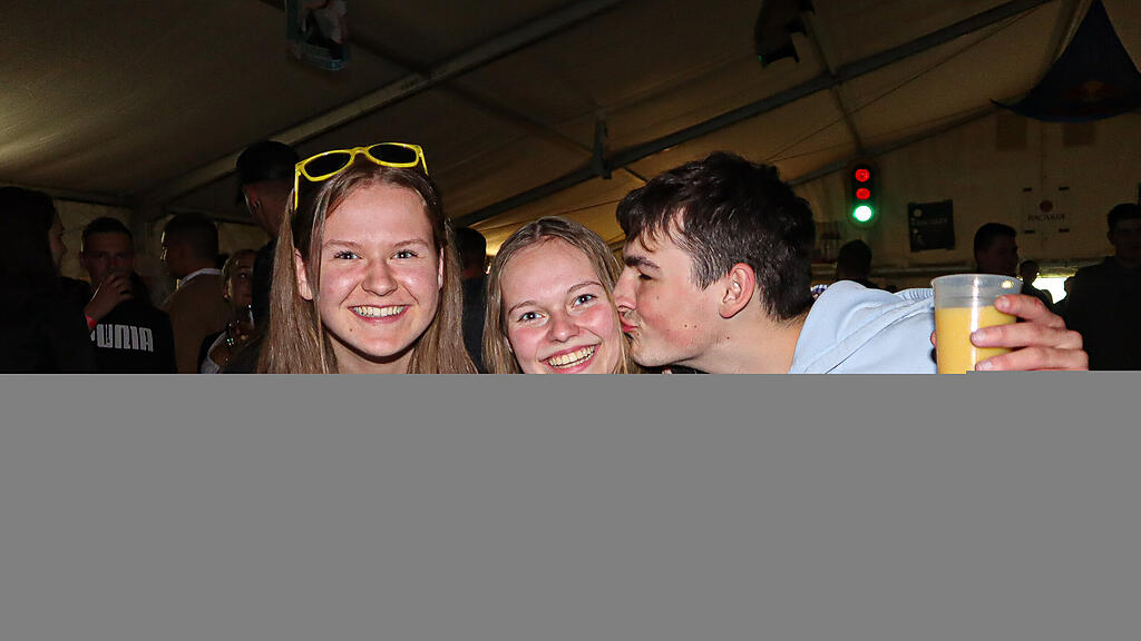 Maifest Stra\u00dfwalchen