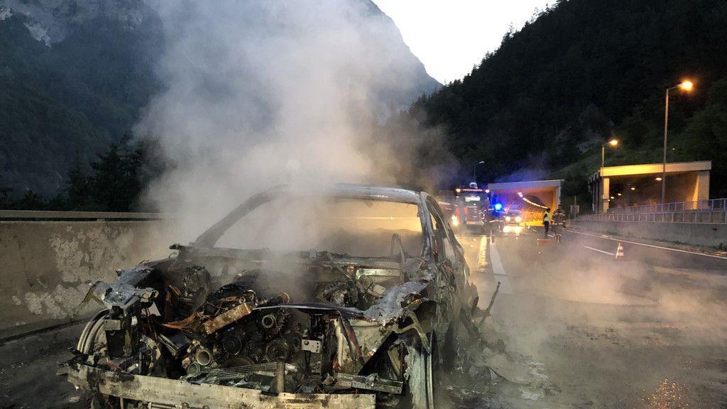 Pkw-Brand auf der A10
