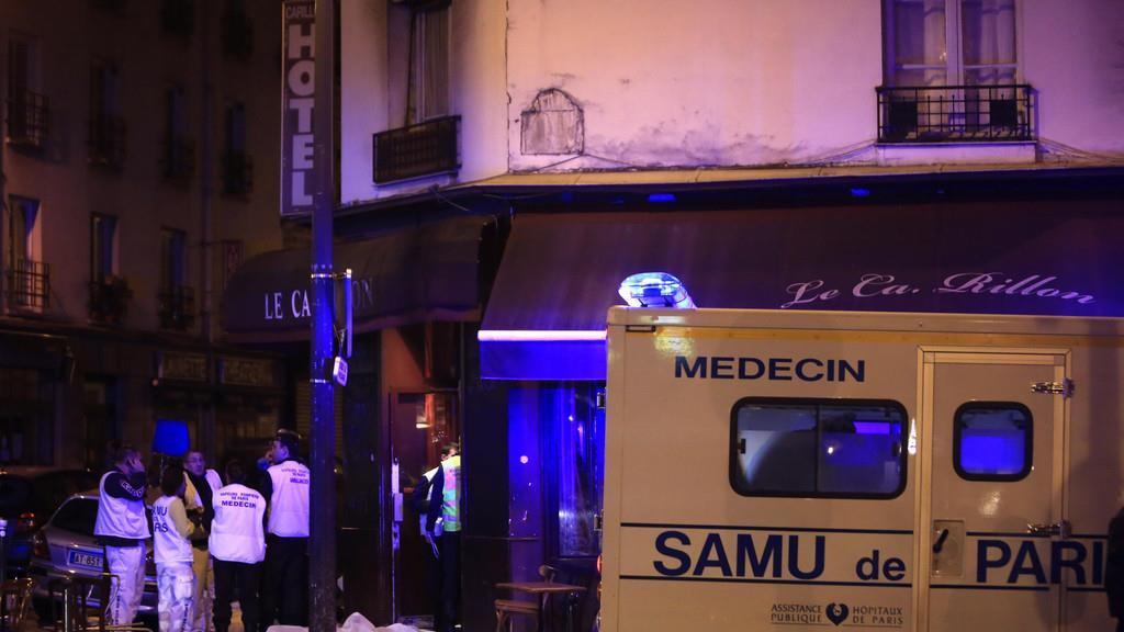 Schüsse und Explosionen in Paris: Erste Bilder
