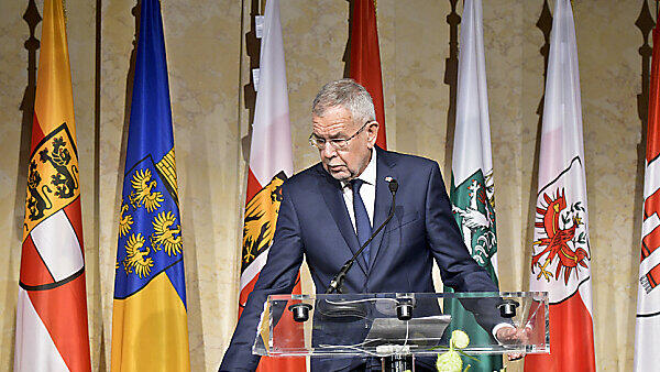 Van der Bellen erinnert an Erfolg Österreich