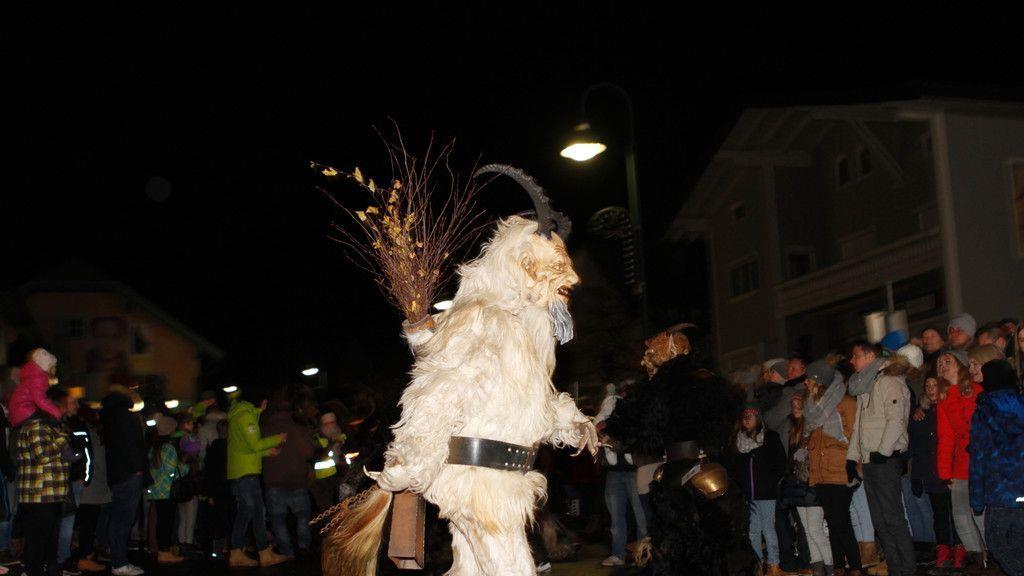 Perchtenlauf in Henndorf