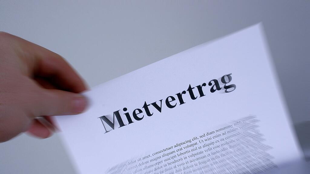 Einige Mieter der Wohnanlage am Gebirgsjägerplatz fühlen sich von der GSWB nicht ernst genommen.