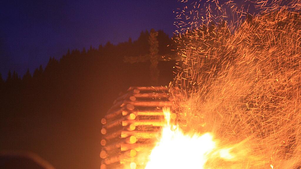 Osterfeuer Tamsweg und Thomatal