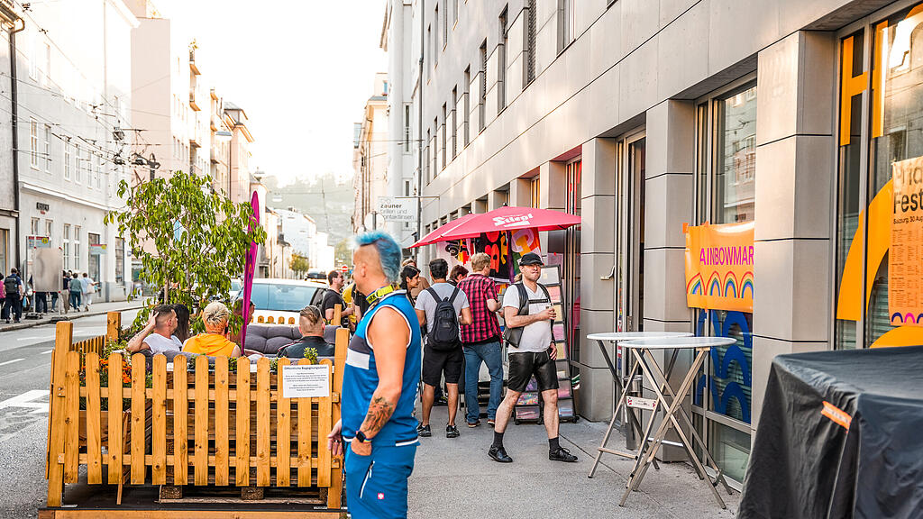 Der Rainbow Market im HOSI