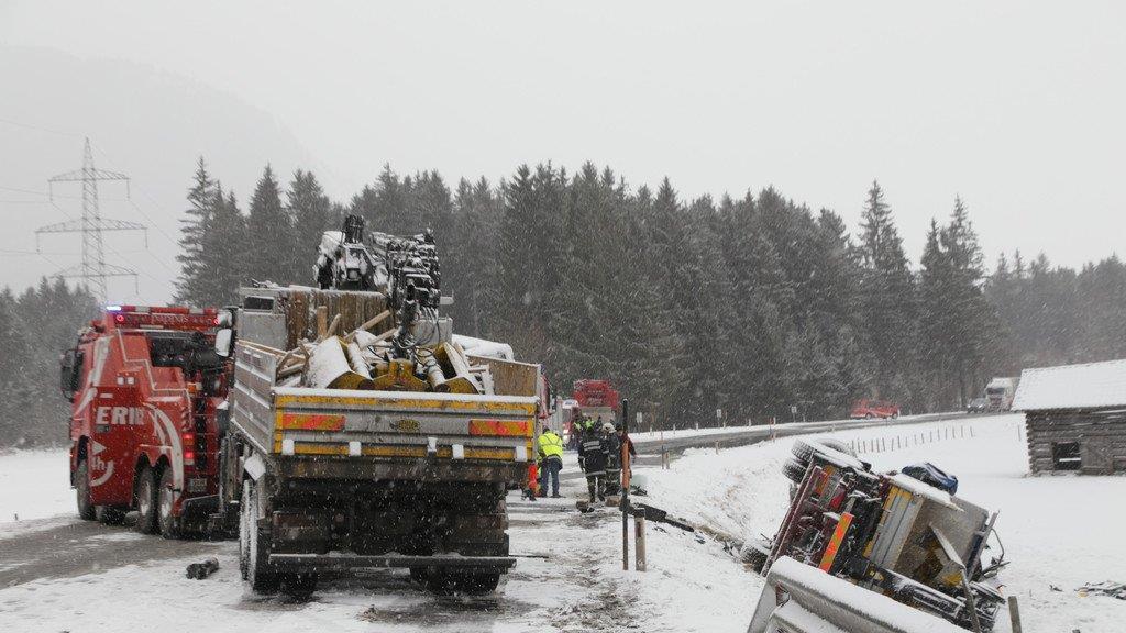 Schwerer Unfall auf B311
