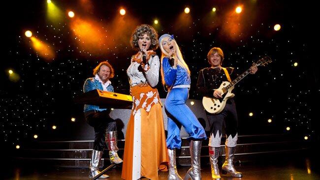 Die Musicalshow bringt die Kultsongs von ABBA zurück auf die große Bühne.