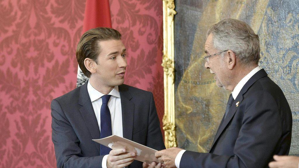 Bundesregierung bietet Demissionierung an