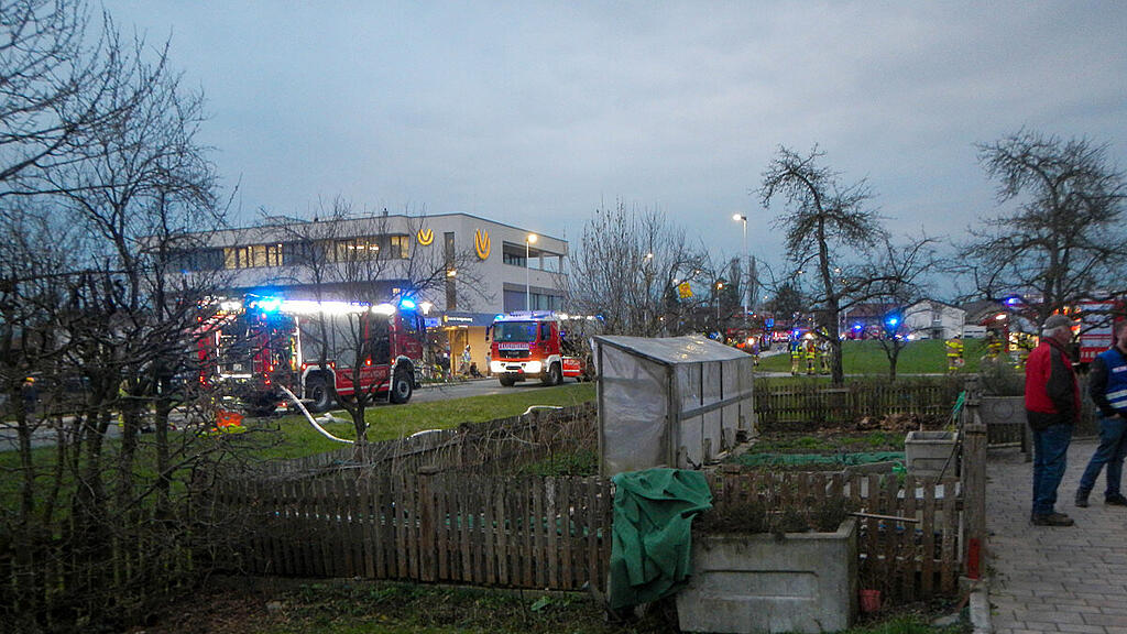 Groß-Übung der Feuerwehren in Oberndorf