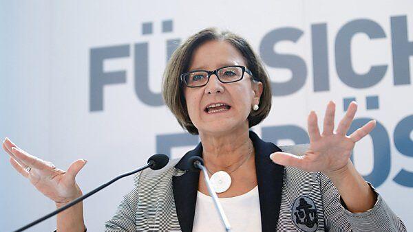 Mikl-Leitner sorgt für Verwunderung