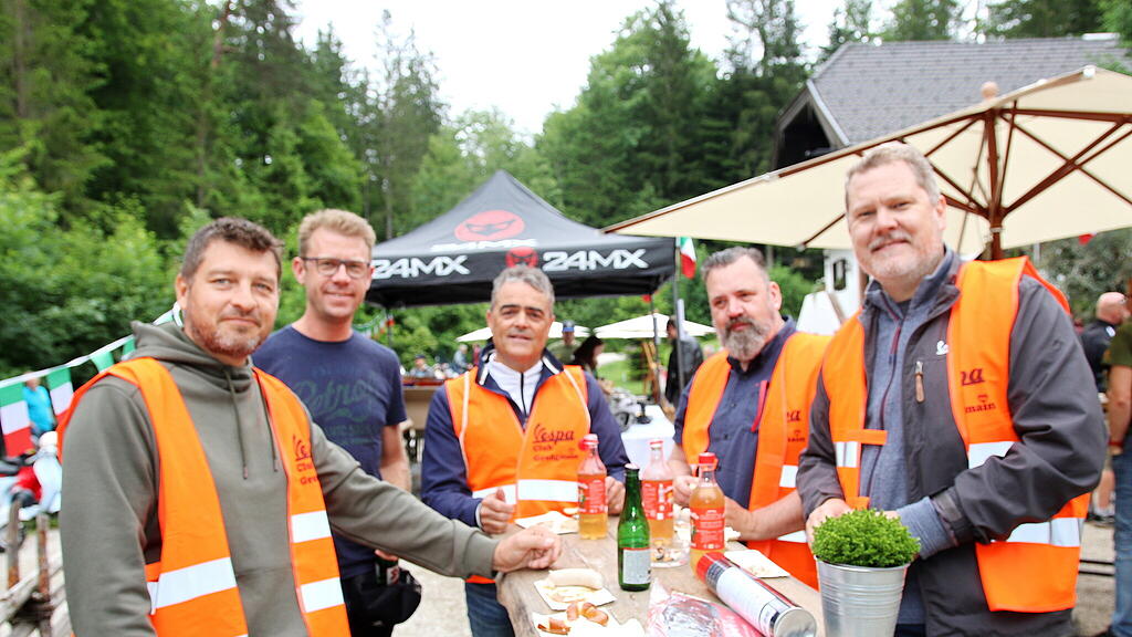 Vespa Treffen beim Latschenwirt