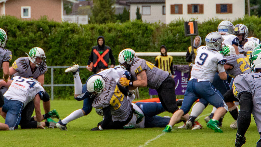 Salzburg Ducks, Atrium Steelsharks Traun, Football