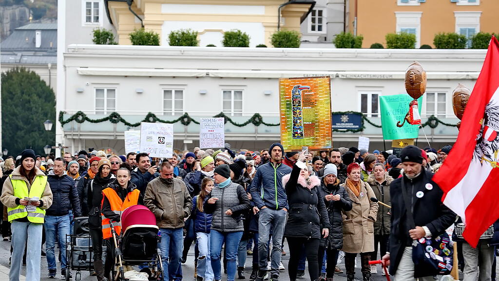 Corona-Demo in Salzburg am Sonntag