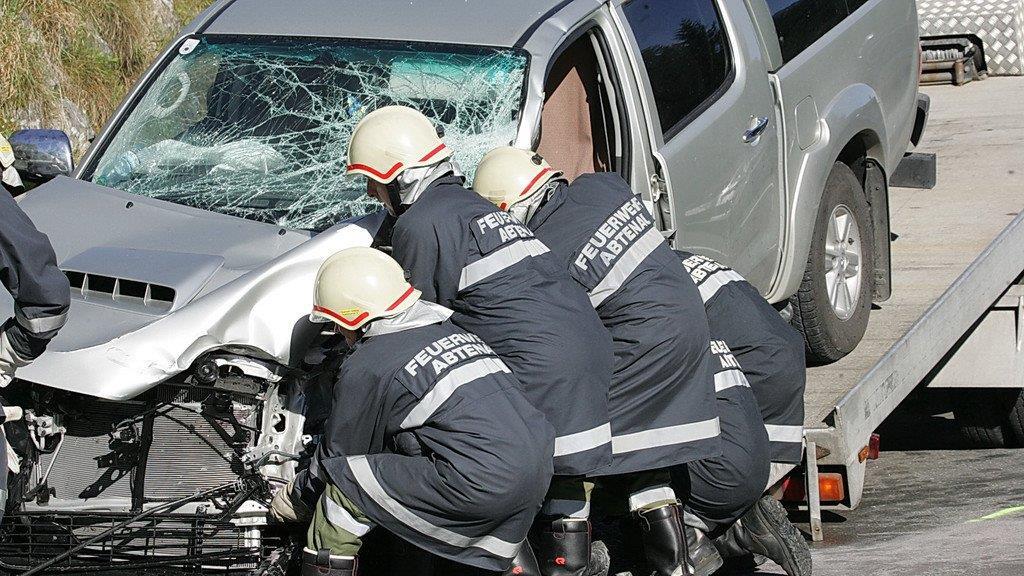 Bilder vom Unfall auf der B166
