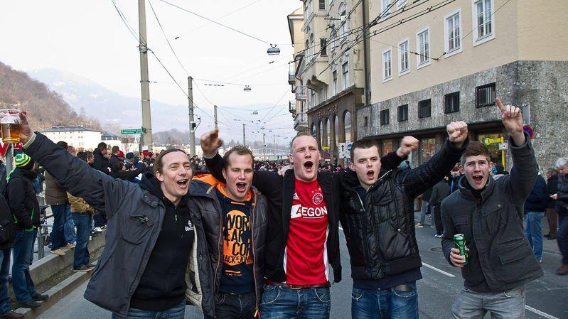 Ajax-Fans in Salzburg, II