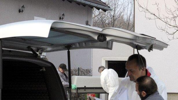 Bluttat in Marchegg: Mann dürfte Ehefrau und Tochter mit Kopfschüssen getötet haben