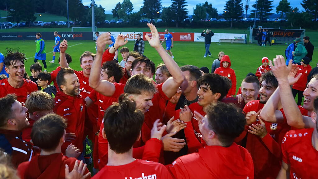 Seekirchen steigt in Westliga auf