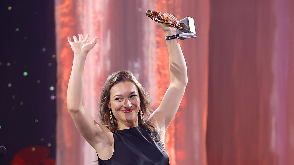 33. Romy-Gala