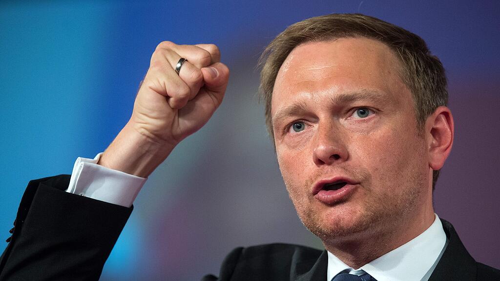 Die FDP steht hinter Christian Lindner und vertraut ihm.