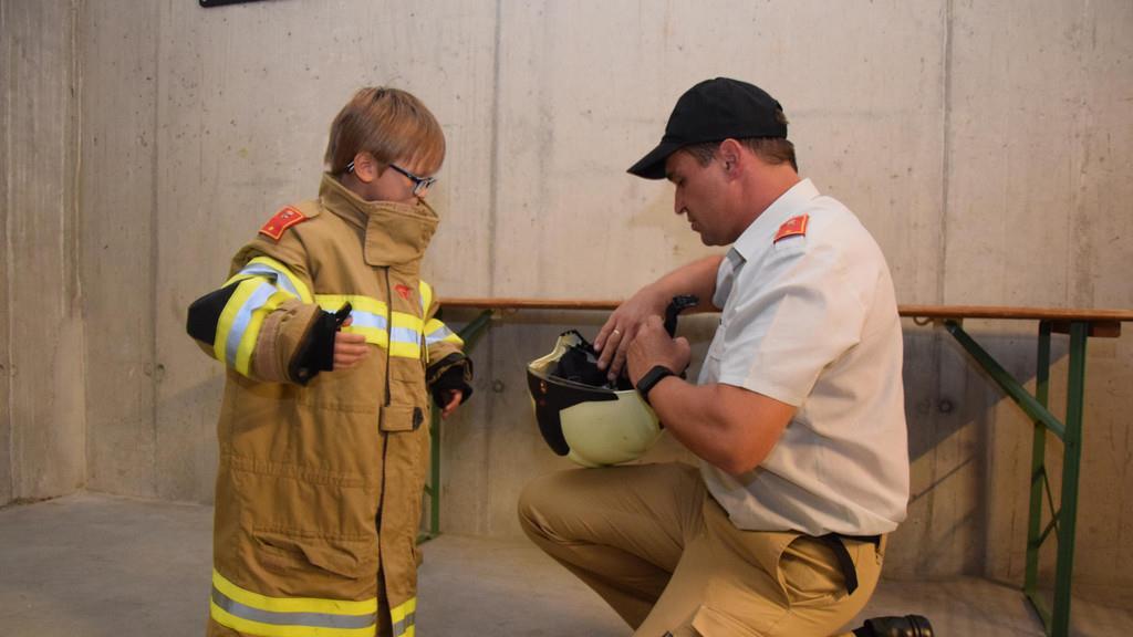 Kinderträume: Matthias bei der Feuerwehr