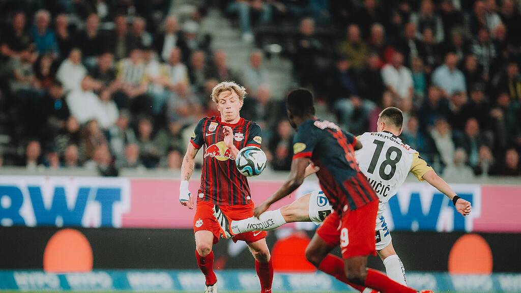 LASK, Red Bull Salzburg