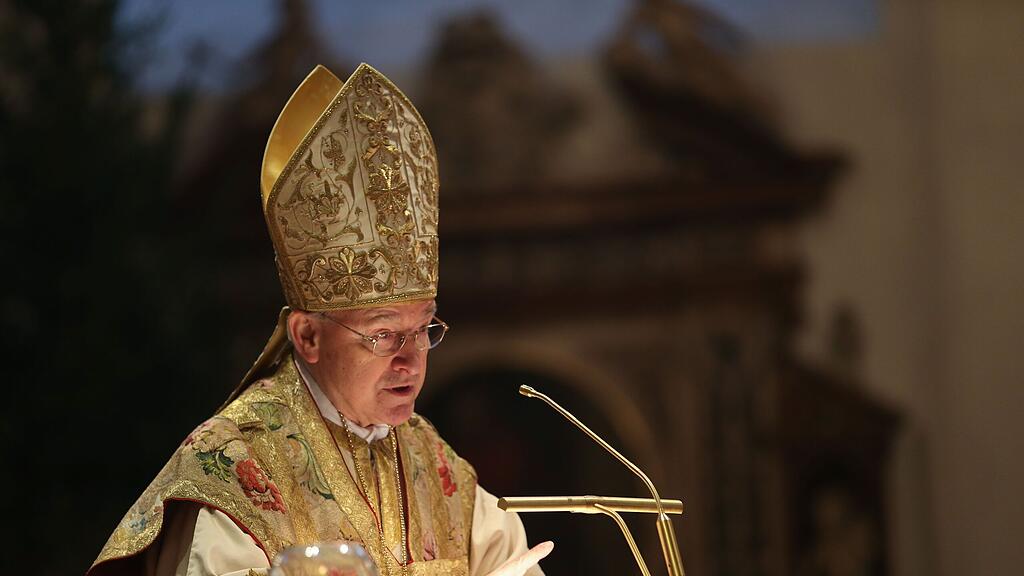 Salzburgs emeritierter Erzbischof Alois Kothgasser beim Festgottesdienst im Salzburger Dom.