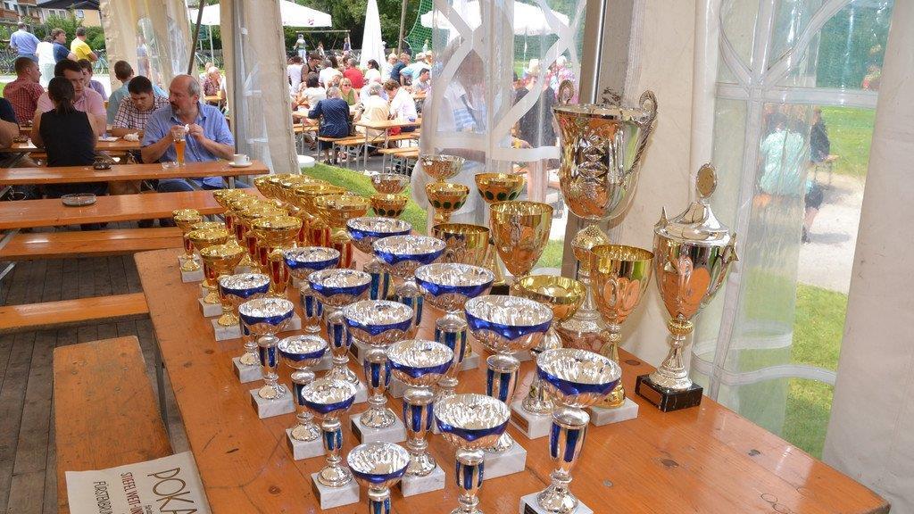 Stiefelweitschmeißen in Fürstenbrunn