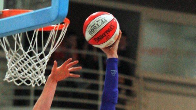 Jasmin Tomas setzte mit einem spektakulären Dunking den Schlusspunkt in der Partie gegen Villach.