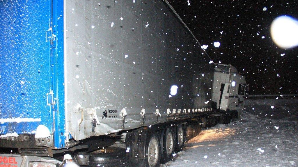Sattelschlepper-Unfall auf A10