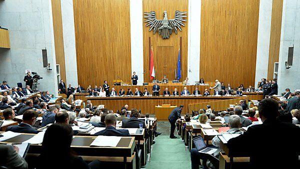 Viele der Parlamentarier haben weitere Jobs