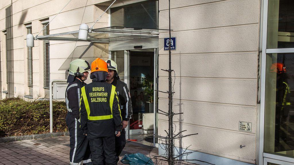 Christbaumbrand im GSWB-Gebäude