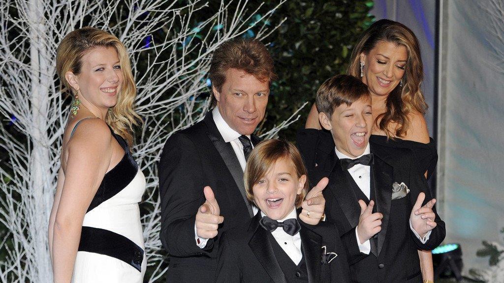 Taylor Swift, Jon Bon Jovi und Prinz William mit "Living On A Prayer"